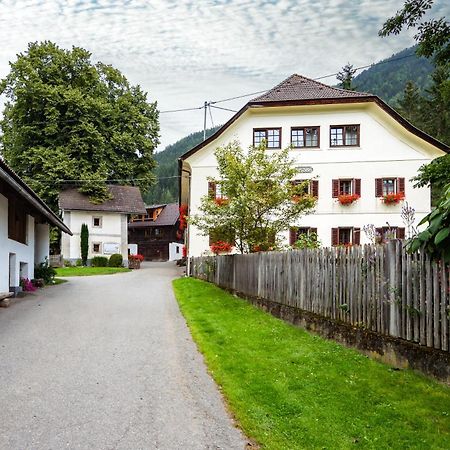 Вілла Familienbauernhof Glawischnig-Hofer Ґмюнд-ін-Кернтен Екстер'єр фото